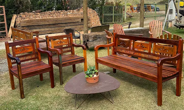 Conjunto de móveis rústicos Pau Brasil